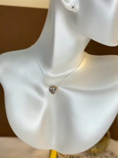 Colar fio de nylon coração COLA01 - Ruchelli Bijoux