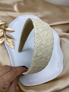 Tiara de palha larga cru pk134