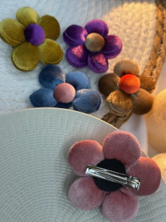 Bico de pato flor veludo G BCPK01 na internet