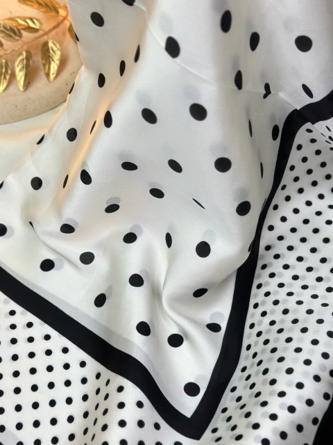 Lenço 70x70 rebecca LENPK17 - comprar online