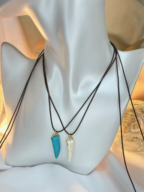 Colar de amarração dente de sabre pedra natural COPR01 - comprar online