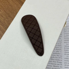 Tictac pk90 couro oval riscado chocolate
