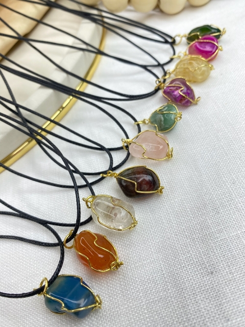 Colar de amarraçào pedras orgânicas COPR01 - comprar online