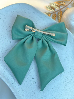 Laço Sophie bico de pato verde claro LAJD07 na internet