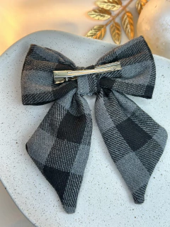 Laço flanela xadrez bico de pato cinza LAJD07 na internet