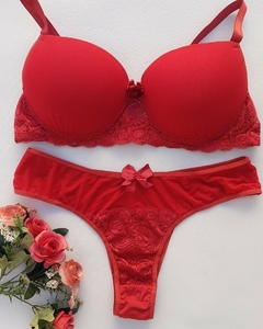 Conjunto em tule e renda Plus Size