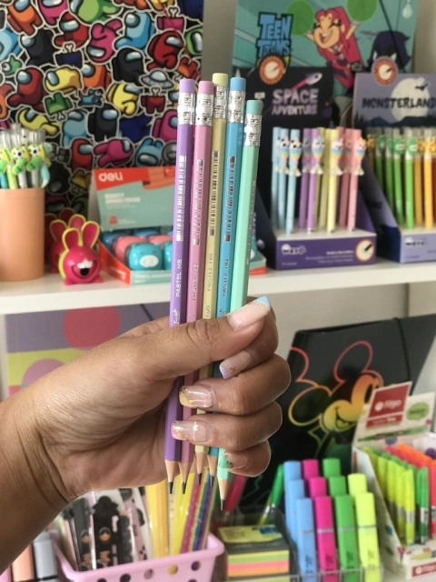 LÁPIZ NEGRO TRABI CUERPO PASTEL