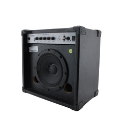 Myth 15B (0187) Amplificador para bajo.