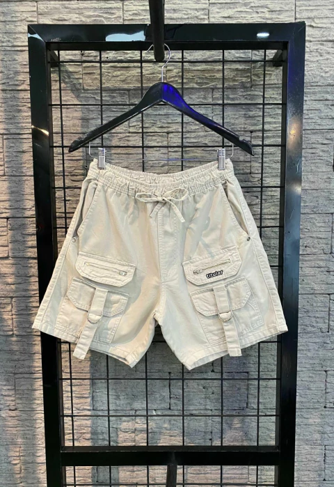 Short sarja cargo frontside titular - OFF WHITE - comprar online