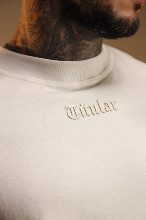 CAMISA OVERSIZED TITULAR ALTO RELEVO - OFF WHITE - comprar online