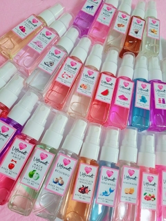 kit 32 unidades Mini Body Splash 30 ml TODAS AS FRAGRÂNCIAS - Ótima fixação. ViBrandt na internet