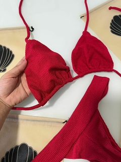 Biquíni cortininha móvel vermelho canelado na internet