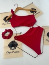 Maiô mula manca com argolas vermelho glow