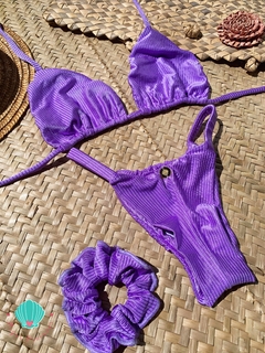 Biquíni cortininha móvel lilás canelado Eden na internet