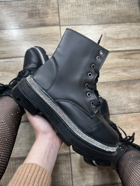 Coturno Strass All Black