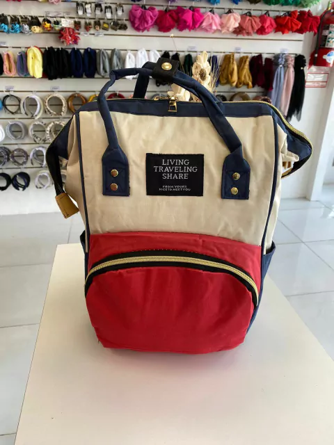 MOCHILA ESTILO MATERNAL