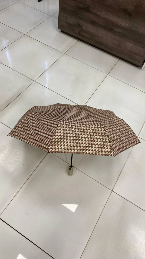 PARAGUAS DE CARTERA BEIGE MANGO DE COLOR