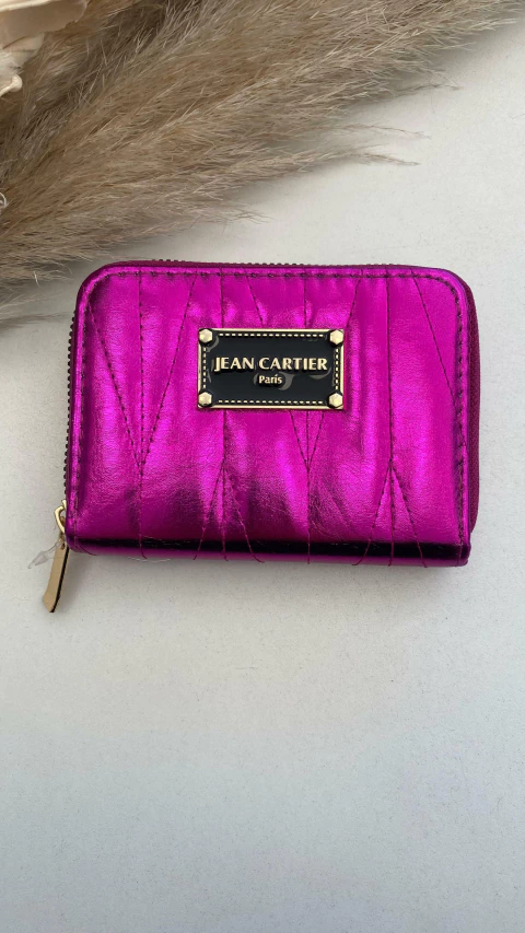 BILLETERA POCKET CON RELIEVE JEAN CARTIER