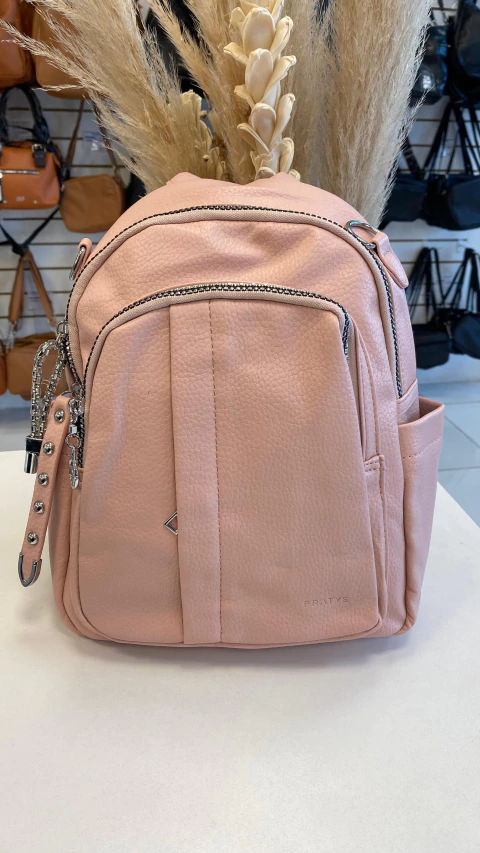 MOCHILA CON HERRAJES MARIA ROSA