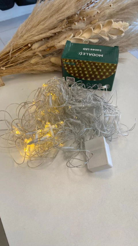 LUCES NAVIDEÑAS RED 1.5M X 1.5M CALIDA