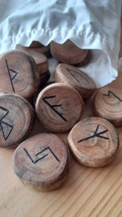 Imagen de Curso online en vivo de Runas