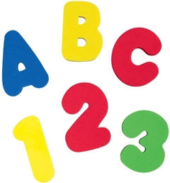Brinquedo de Banho Letras e Números Buba na internet