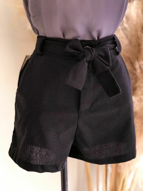 Short Linho Com Faixa