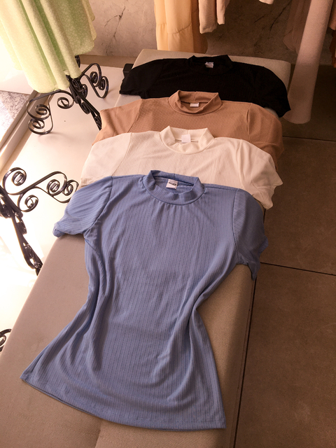 Blusa Canelada Golinha Manga Curta - comprar online