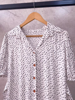 Imagem do Vestido Beatriz Botões Poá