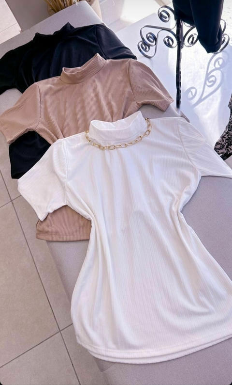 Blusa Canelada Golinha Manga Curta
