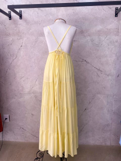 Vestido Amarração Decote V na internet