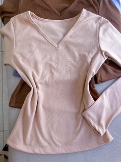 Blusa Decote V Peluciada Manga Longa canelada - loja online
