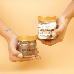 Kit Chocolate Vainilla Deep Hydration Body Butter + Sugar Scrub - By SaraC