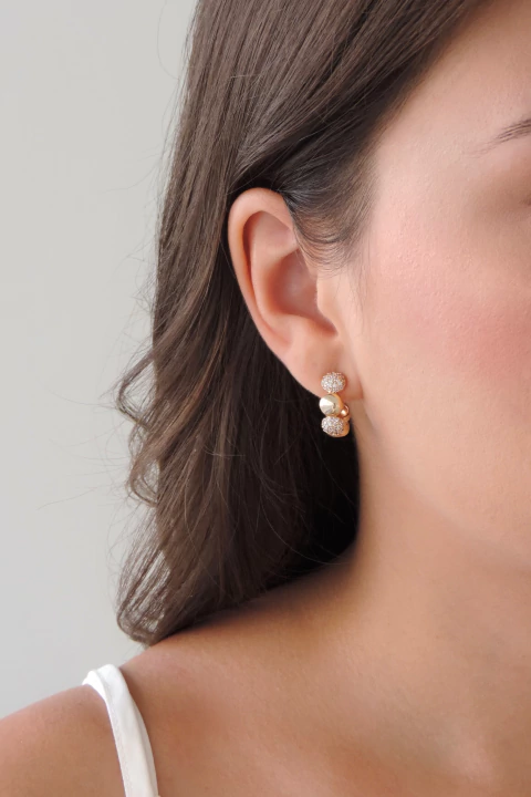 Argola Esferas Cravejadas - comprar online