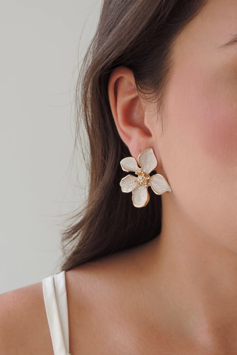 Brinco Flor Madre Pérola - comprar online