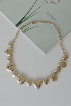 Chocker Max Coração Martelado na internet