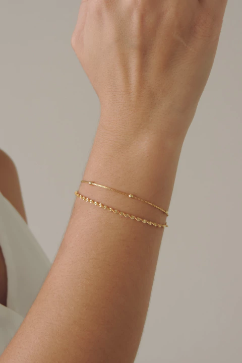 Pulseira Dupla Fio Enrolado e Bolinhas - comprar online