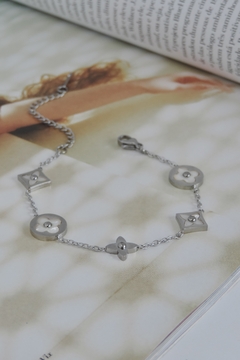 Pulseira Aço Inoxidável Trevo na internet
