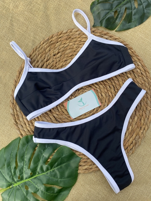 Biquíni Top + Calcinha Asa Delta Preto com Branco