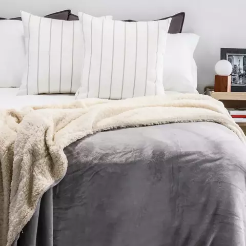 FRAZADA CATANA CON CORDERITO 2 1/2 pl GRIS - comprar online