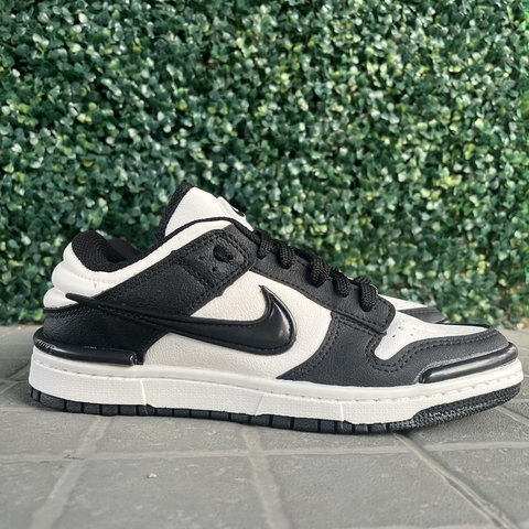 NK DUNK LOW TWIST BLACK/WHITE - comprar online