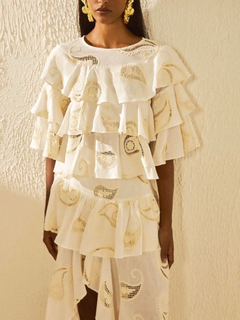 Saia Off-white com babados