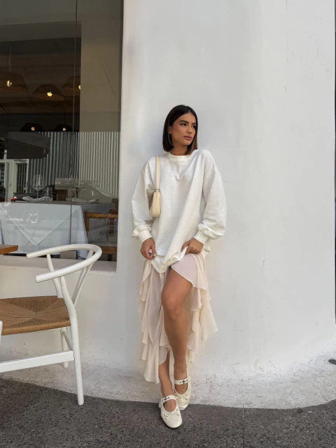 Vestido Moletom barra chiffon