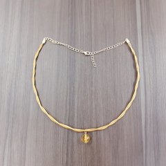 Gargantilha Capim Dourado e Pedra Natural Citrino 10mm. Código G434.