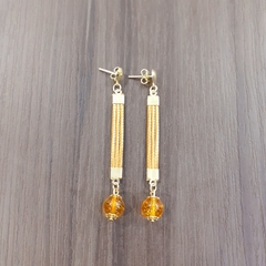 Brinco Capim Dourado e Pedra Natural Citrino. Código B466.