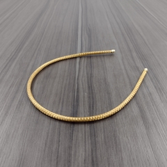 Tiara Fina de Capim Dourado 5mm. Código T15.