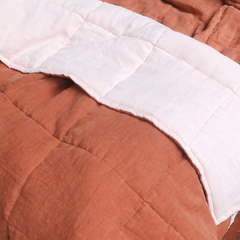 Colcha Baby Rose + Camel 100% Linho Europeu - comprar online
