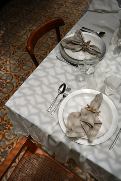 Toalha de Mesa Heaven 100% Linho Europeu na internet