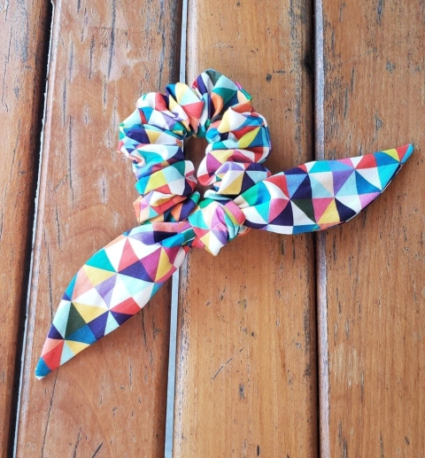 SCRUNCHIE GEOMÉTRICO
