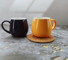 Taza Bombé